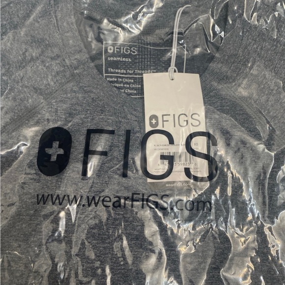 FIGS Women's Light Dark Harbor Salta Seamless - Longsleeve Underscrub XS top - Picture 9 of 9